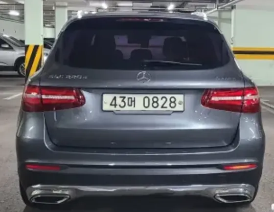 Mercedes GLC 2.2L 2016 Тбилиси