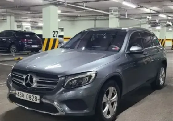 Mercedes GLC 2.2L 2016 Тбилиси
