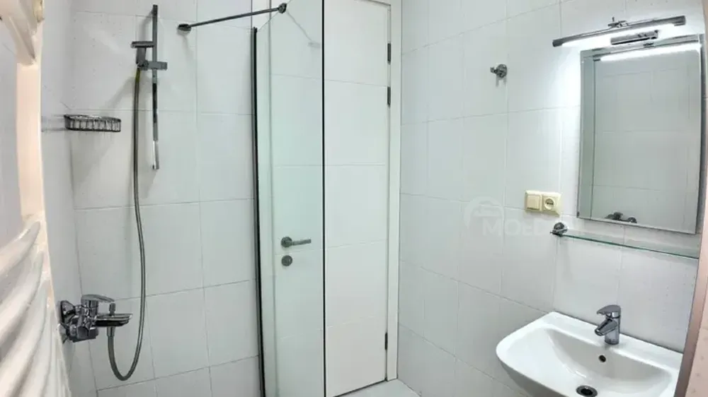 Short Term Rentals three-room 70m² 9/12 floor Batumi - photo 5