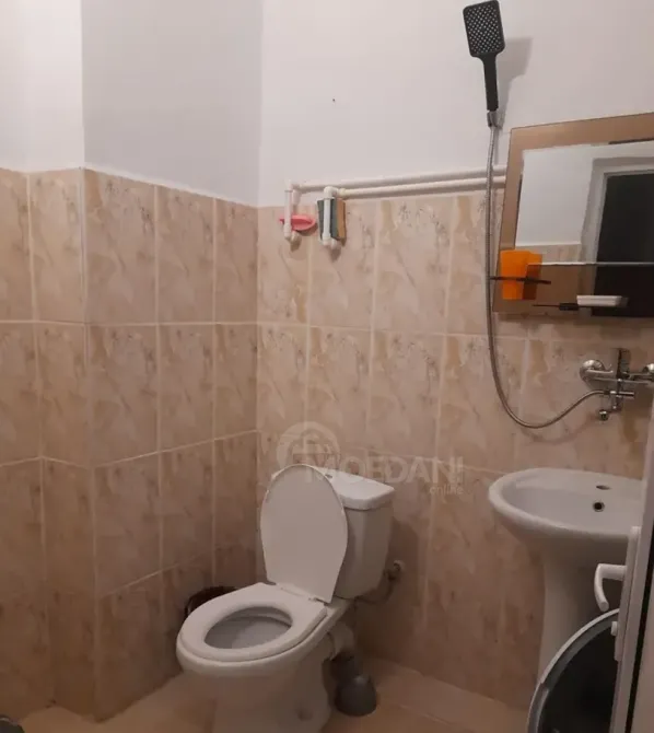 ქირავდება 1 ოთახიანი ბინა დღიურად ბორჯომი  25მ² 5/13 სართ ბორჯომი - photo 2