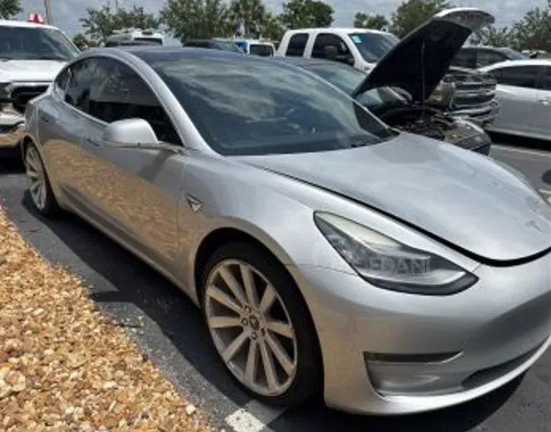Tesla Model 3 2018 Тбилиси - изображение 5