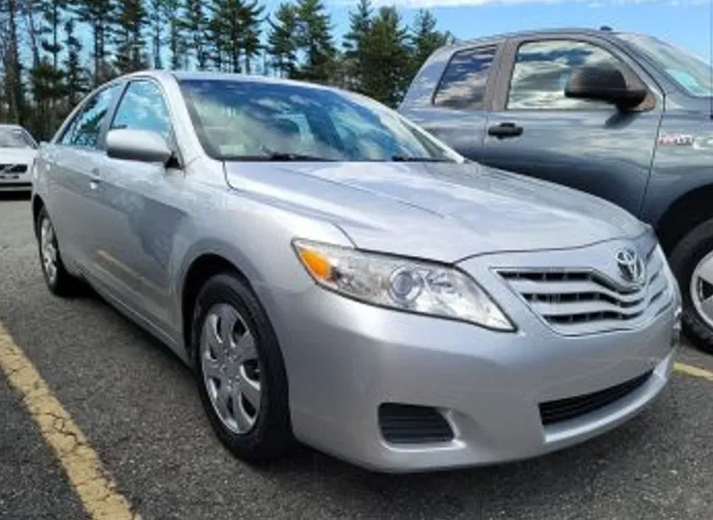 Toyota Camry 2.5L 2010 Тбилиси - изображение 2