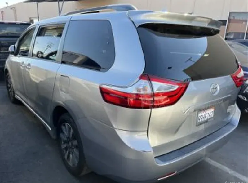 Toyota Sienna 3.5L 2018 თბილისი - photo 5