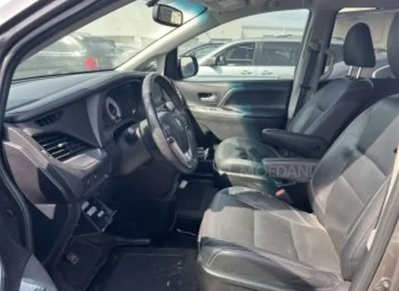 Toyota Sienna 3.5L 2017 თბილისი - photo 3