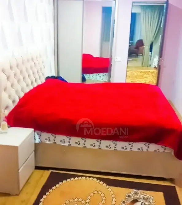 ქირავდება 4 ოთახიანი ბინა დღიურად ბორჯომი  80მ² 2/5 სართ ბორჯომი - photo 1