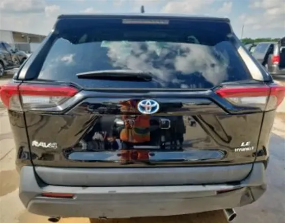 Toyota RAV4 2.5L 2021 Тбилиси