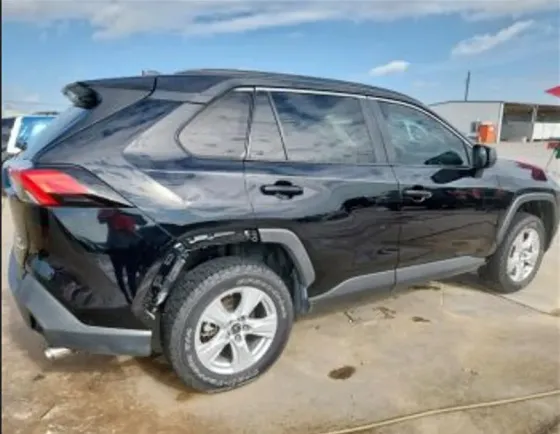 Toyota RAV4 2.5L 2021 Тбилиси