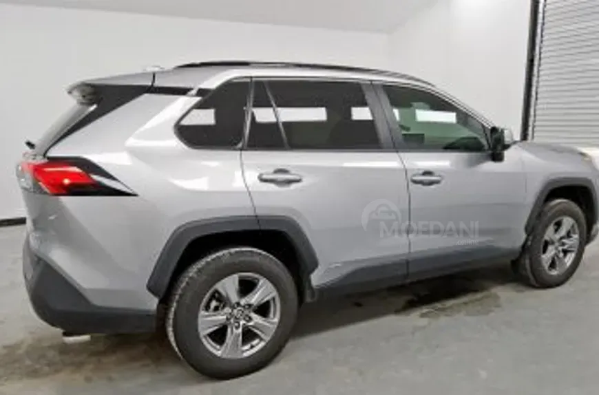 Toyota RAV4 2.5L 2022 Тбилиси - изображение 2