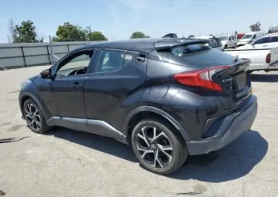 Toyota C-HR 2L 2018 Тбилиси