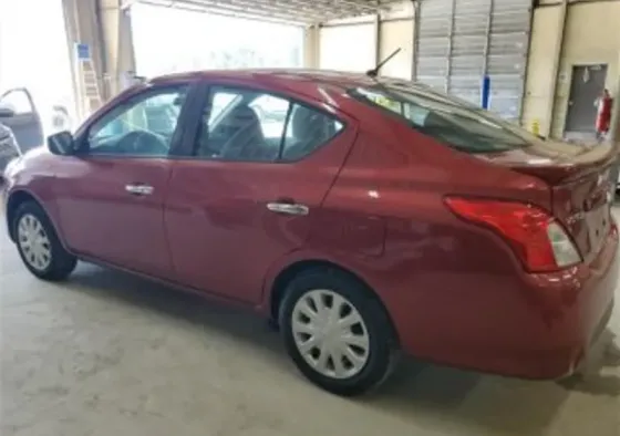 Nissan Versa 2018 Тбилиси