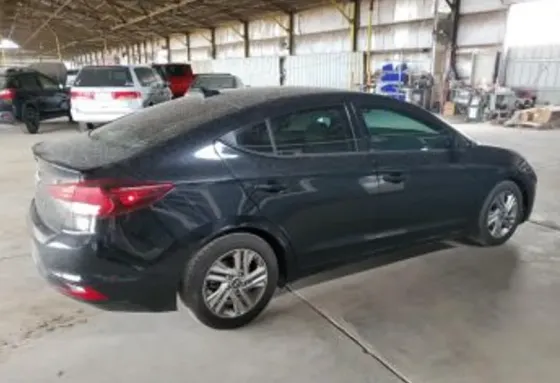 Hyundai Elantra 2019 Тбилиси