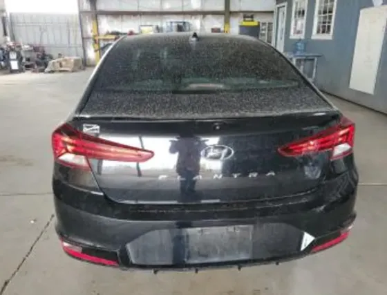 Hyundai Elantra 2019 Тбилиси