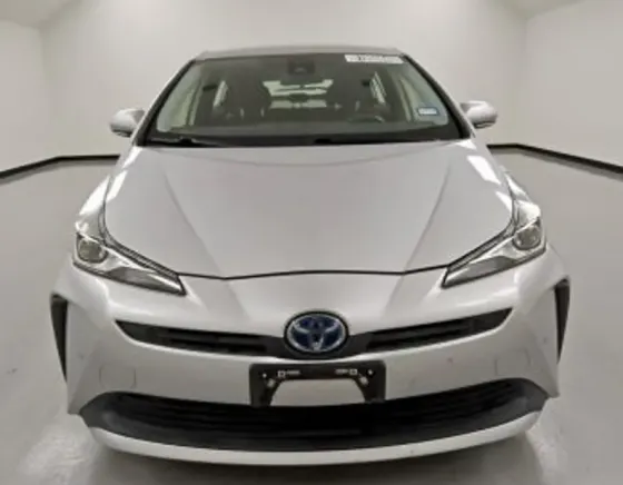 Toyota Prius 1.8L 2021 Тбилиси