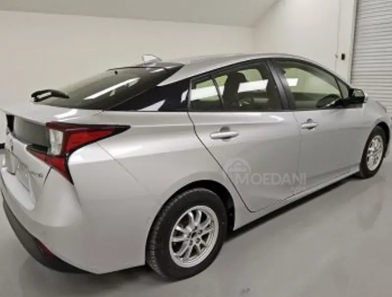 Toyota Prius 1.8L 2021 Тбилиси - изображение 3