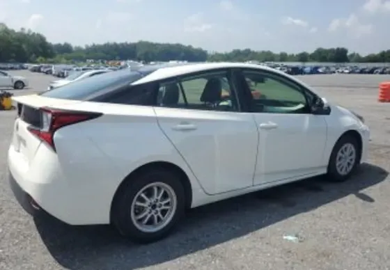 Toyota Prius 1.8L 2019 Тбилиси