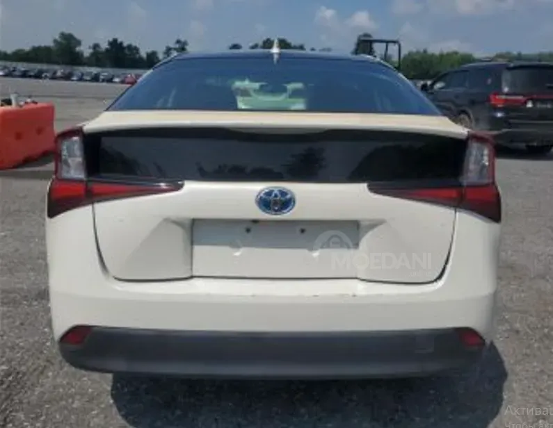 Toyota Prius 1.8L 2019 Тбилиси - изображение 7