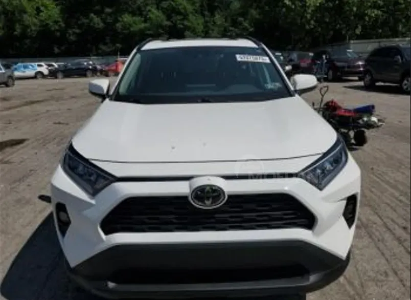 Toyota RAV4 2.5L 2021 Тбилиси - изображение 1