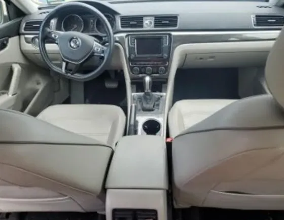 Volkswagen Passat 1.8 2016 Тбилиси