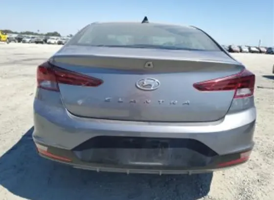 Hyundai Elantra 2019 Тбилиси