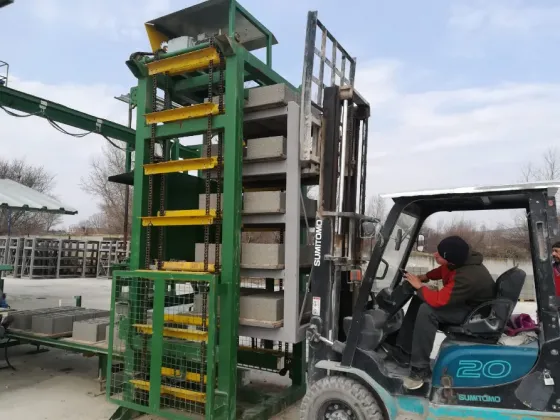 Block and slab machine (automatic) Tbilisi