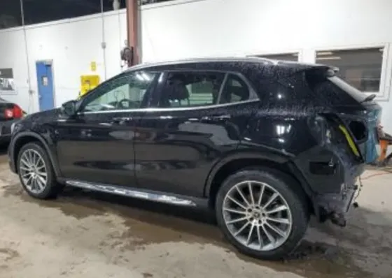 Mercedes GLA 2L 2018 Тбилиси