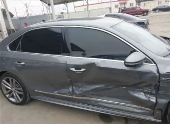 Volkswagen Passat 1.8 2017 Тбилиси