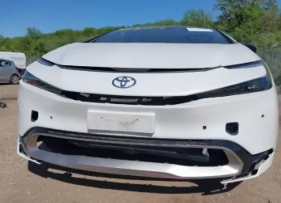Toyota Prius 2L 2023 Тбилиси