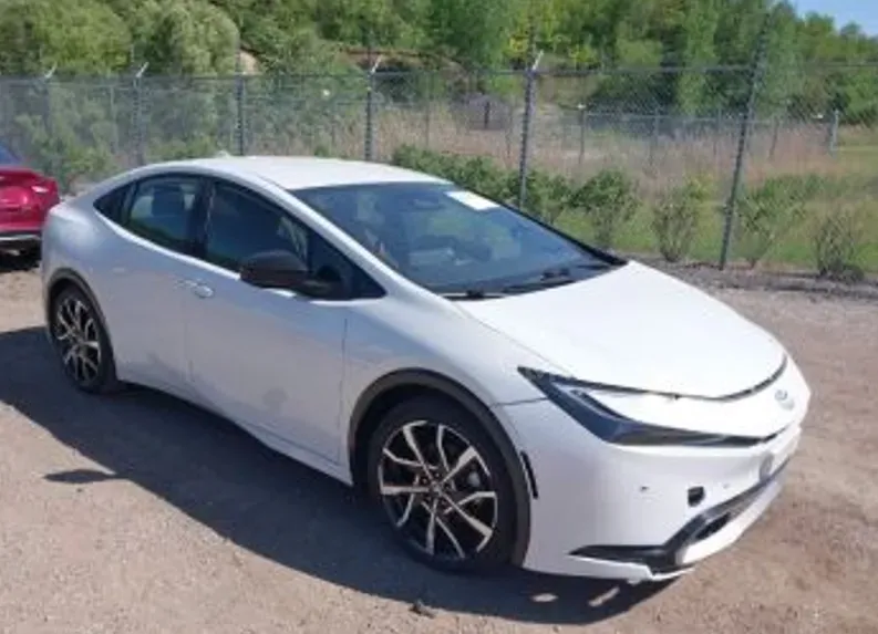 Toyota Prius 2L 2023 Тбилиси - изображение 5