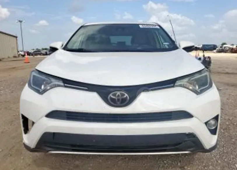 Toyota RAV4 2.5L 2018 Тбилиси - изображение 1