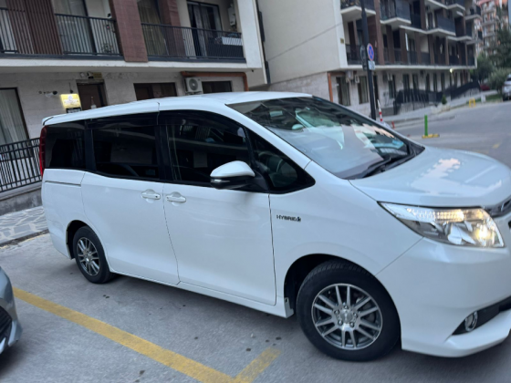 Toyota Noah 1.8L 2 Тбилиси
