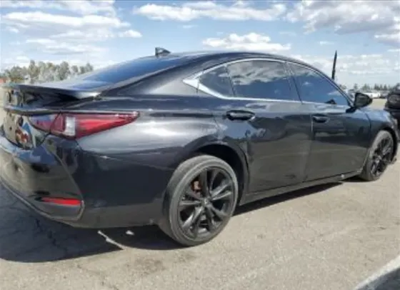 Lexus ES 2022 Тбилиси