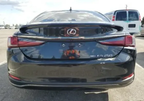 Lexus ES 2022 Тбилиси