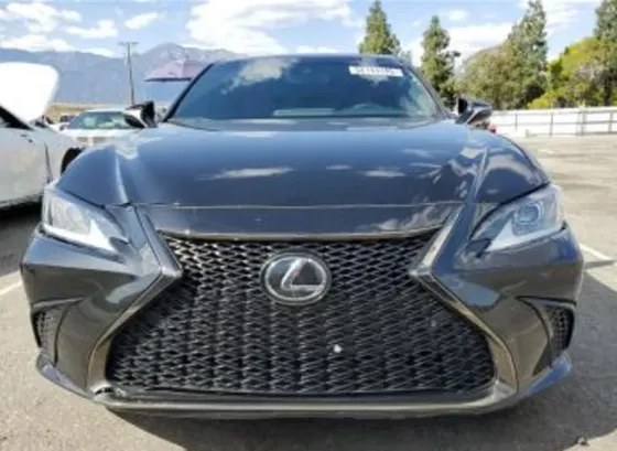 Lexus ES 2022 Тбилиси