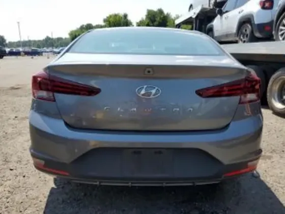 Hyundai Elantra 2019 Тбилиси