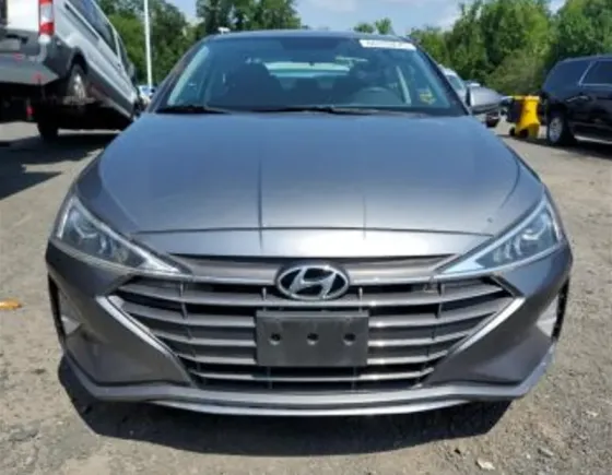 Hyundai Elantra 2019 Тбилиси