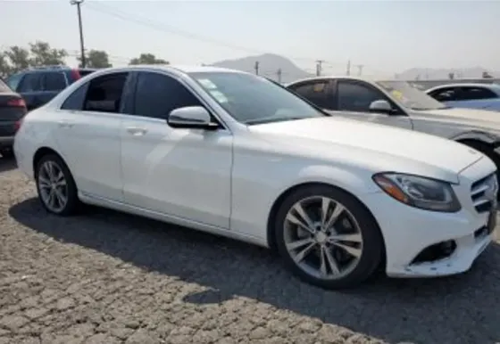 Mercedes C 2L 2017 თბილისი