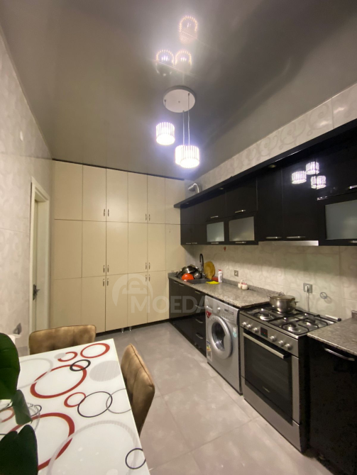 იყიდება 3 ოთახიანი ბინას 83მ² 4/6 სართ ბათუმი - photo 2