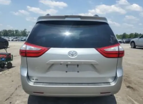 Toyota Sienna 3.5L 2019 Тбилиси