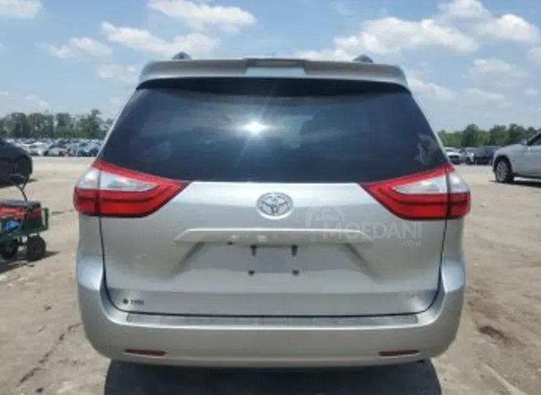 Toyota Sienna 3.5L 2019 Тбилиси - изображение 2