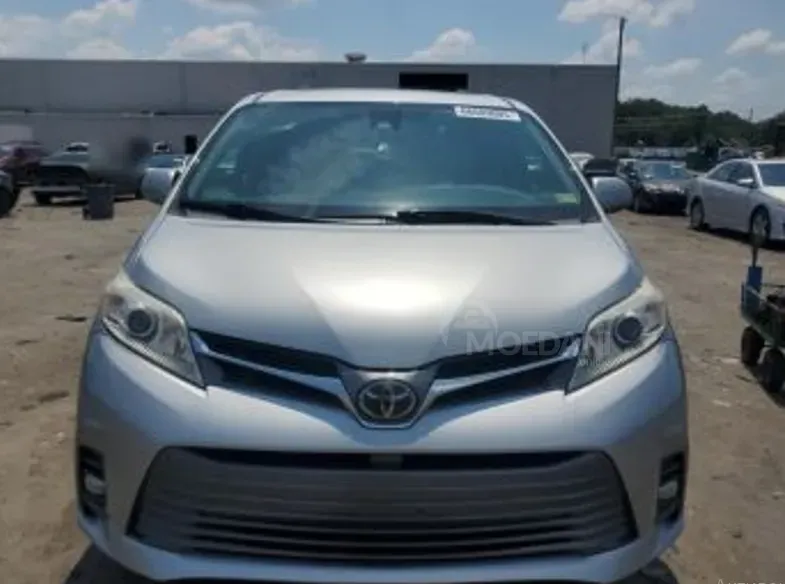Toyota Sienna 3.5L 2019 Тбилиси - изображение 1