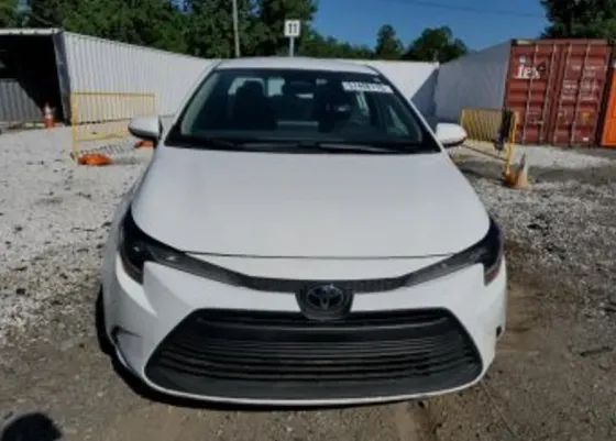 Toyota Corolla 2L 2024 Тбилиси