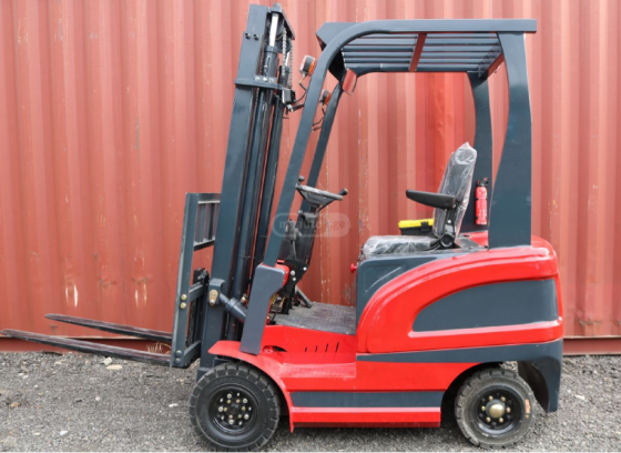 Warehouse loader Pagrushik Tbilisi