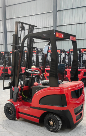 Warehouse loader Pagrushik Tbilisi