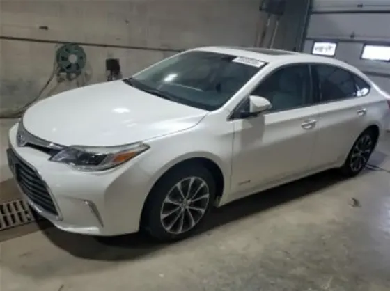 Toyota Avalon 2.5L 2016 Тбилиси
