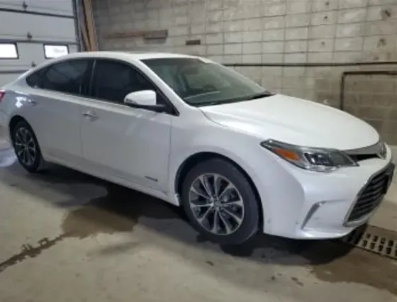 Toyota Avalon 2.5L 2016 Тбилиси