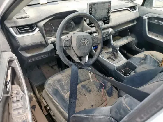 Toyota RAV4 2.5L 2022 Тбилиси