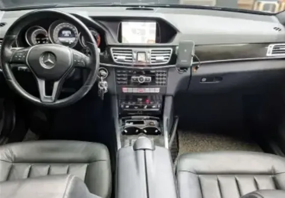 Mercedes E 2.2L 2 თბილისი