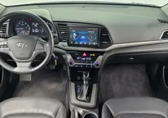 Hyundai Elantra 2017 თბილისი