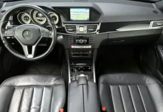 Mercedes E 2.2L 2 თბილისი