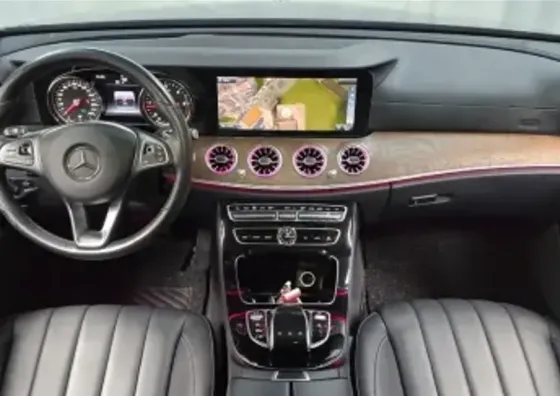 Mercedes E 2L 2017 თბილისი